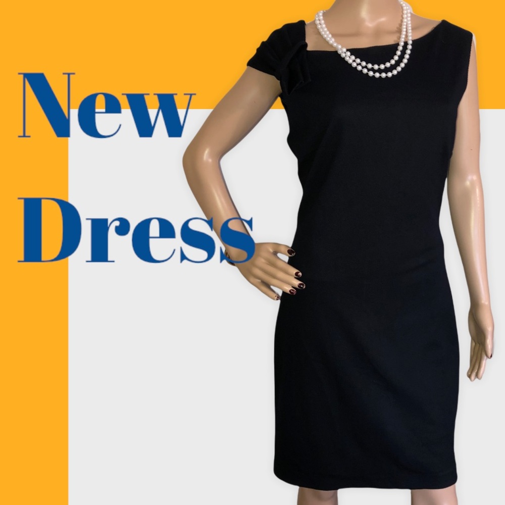 Midnight Navy Blue Sleeveless Sheath Dress